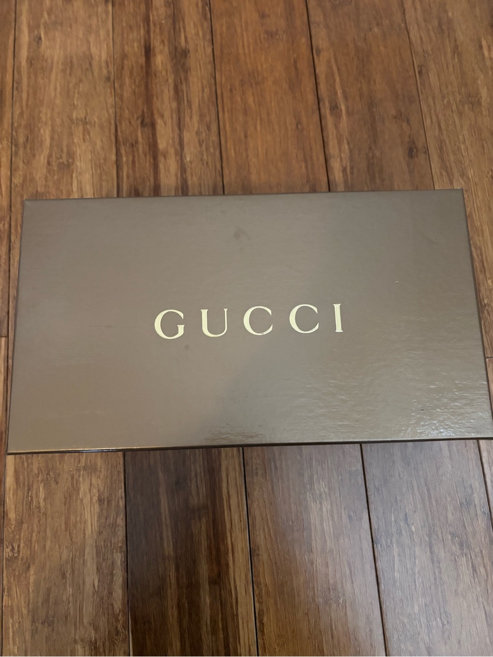 Gucci Black and Fuchsia Leather Thong Sandals - Picture 5 of 5